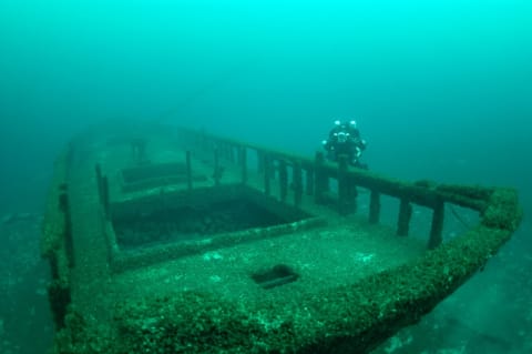 Built in 1851, the well-preserved schooner ‘Northerner’ lies in 130 feet of water.