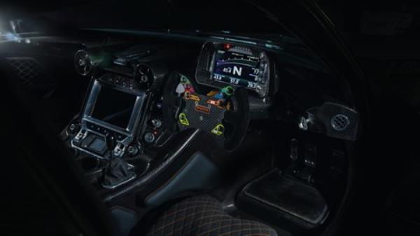 Ginetta Akula - interior